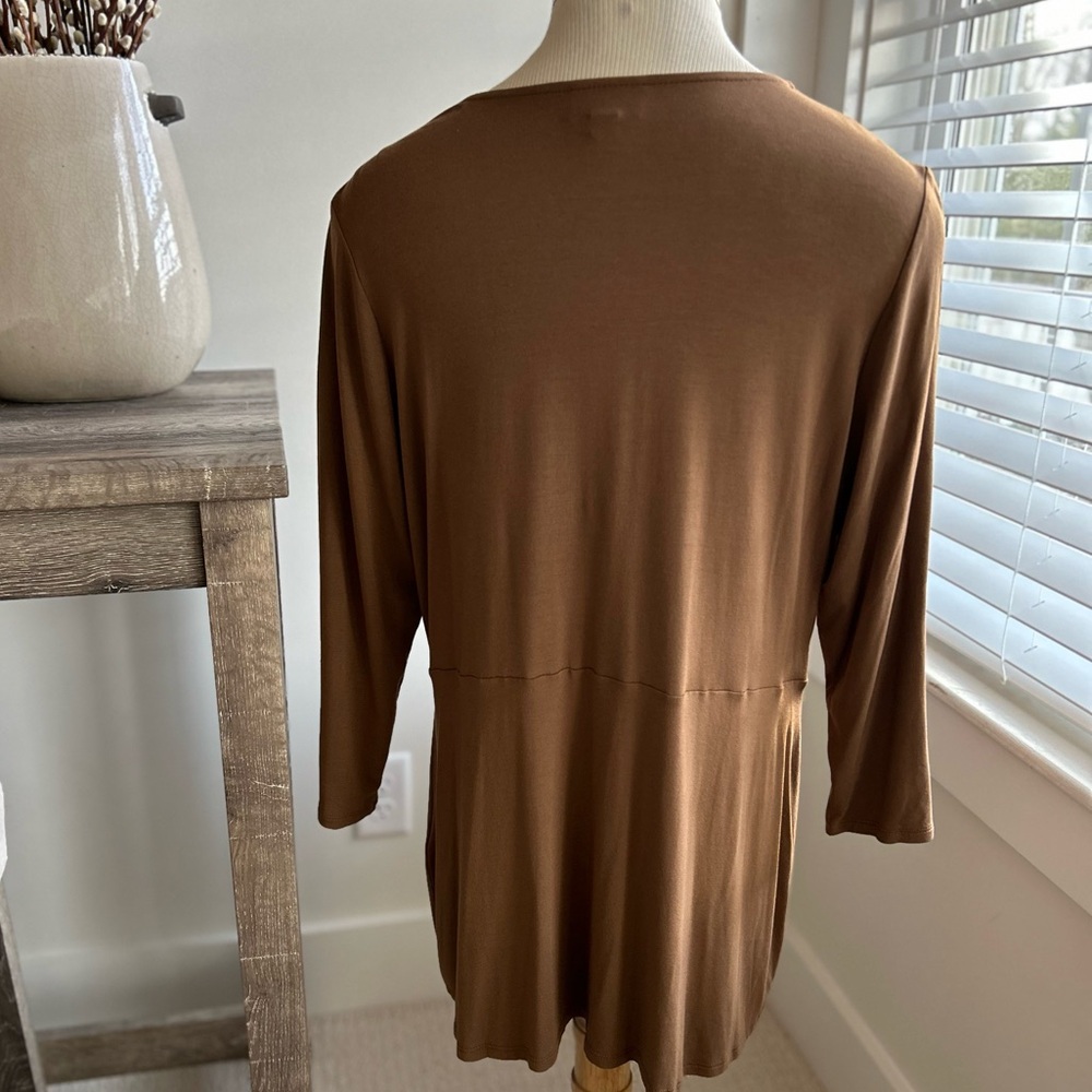 J Jill Soft Stretch Wrap top Sz M, NWOT. - Picture 2 of 3
